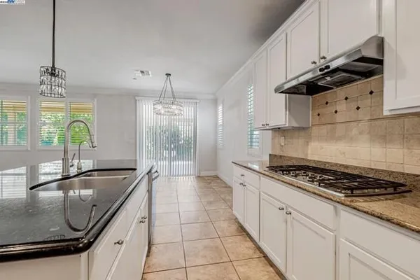 Property Slideshow image 3 of 27 | 2491 redbud way, Manteca, CA, 95336