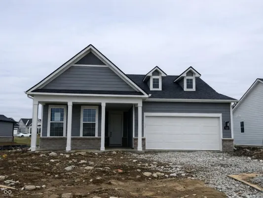 Property Slideshow image 2 of 34 | 3201 balsamroot rd, Greenwood, IN, 46143