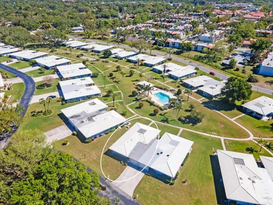 Property Slideshow image 2 of 36 | 3626 medford ln # 1537, Sarasota, FL, 34232