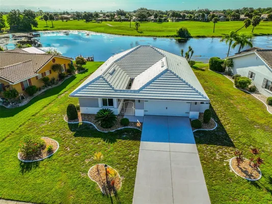 Property Slideshow image 3 of 53 | 1806 wolf laurel dr, Sun City Center, FL, 33573