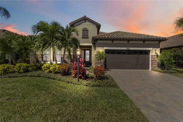 Property Slideshow image 2 of 62 | 26890 weiskopf dr, Englewood, FL, 34223
