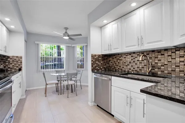 Property Slideshow image 2 of 33 | 1702 andros isle apt e1, Coconut Creek, FL, 33066