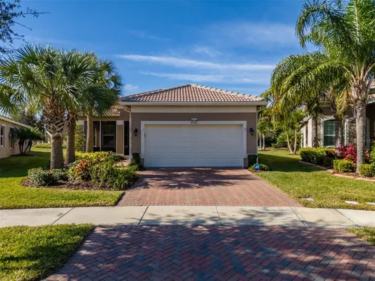 Property Slideshow image 2 of 85 | 4902 sandy glen way, Wimauma, FL, 33598