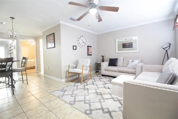 Property Slideshow image 3 of 25 | 5530 80th st n unit c201, St Petersburg, FL, 33709