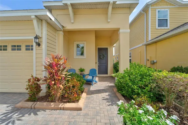 Property Slideshow image 3 of 50 | 303 blackrock ln, Apollo Beach, FL, 33572