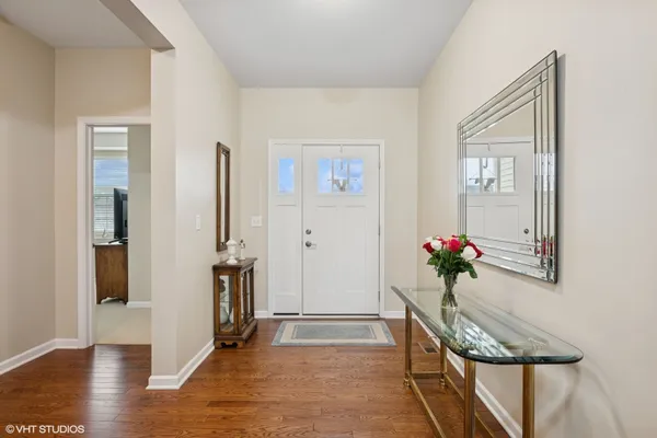 Property Slideshow image 2 of 19 | 451 mahogany dr, Algonquin, IL, 60102