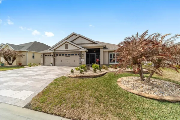 Property Slideshow image 3 of 76 | 2074 biller cir, The Villages, FL, 32163