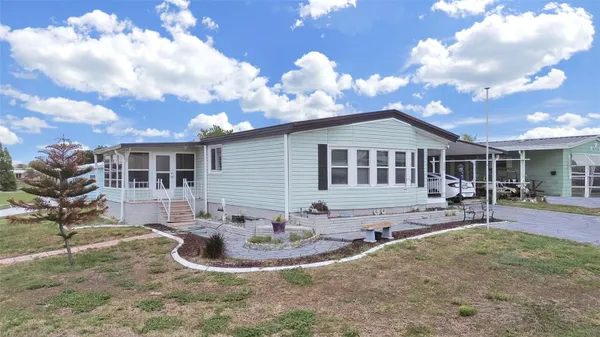 Property Slideshow image 2 of 44 | 1629 tally ho dr, Lakeland, FL, 33810