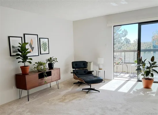 Property Slideshow image 3 of 34 | 13952 e marina dr 510, Aurora, CO, 80014