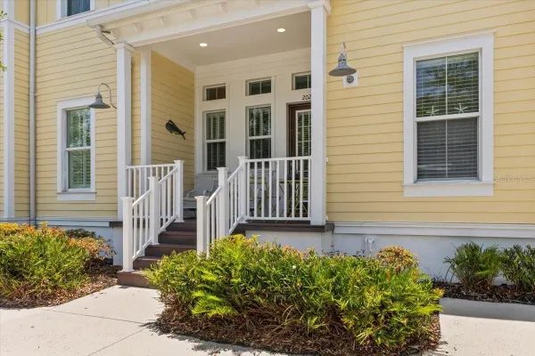 Property Slideshow image 2 of 88 | 340 sapphire lake dr 202, Bradenton, FL, 34209