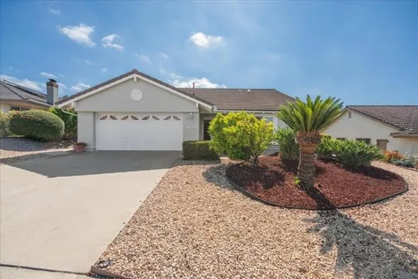 Property Slideshow image 2 of 36 | 12740 camino emparrado, San Diego, CA, 92128