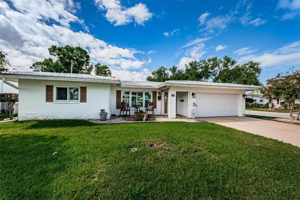 Property Slideshow image 2 of 64 | 4286 96th ave, Pinellas Park, FL, 33782