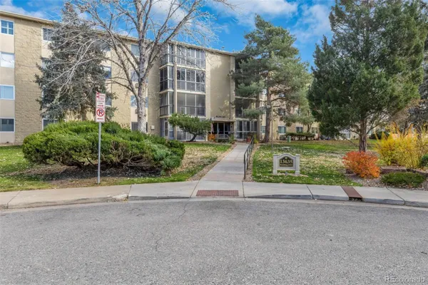 Property Slideshow image 2 of 39 | 13635 e bates ave apt 404, Aurora, CO, 80014