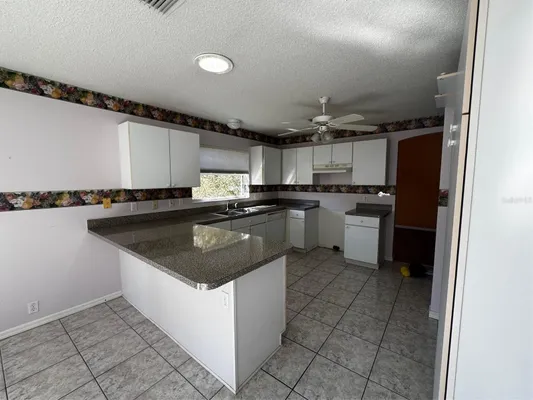 Property Slideshow image 2 of 14 | 144 costa mesa dr, Lady Lake, FL, 32159