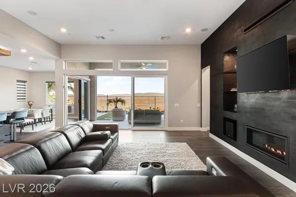 Property Slideshow image 2 of 67 | 36 thorn creek st, Henderson, NV, 89011