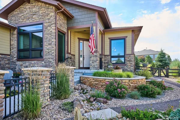 Property Slideshow image 2 of 50 | 23070 e del norte cir, Aurora, CO, 80016