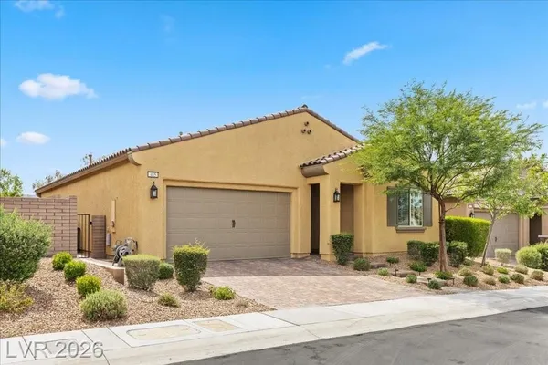 Property Slideshow image 3 of 52 | 485 fern ridge ave, Henderson, NV, 89011