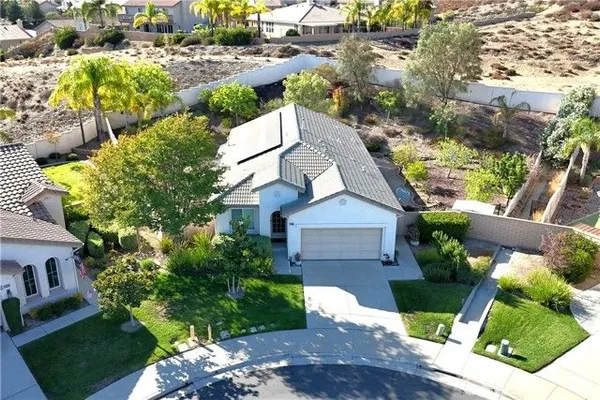 Property Slideshow image 2 of 32 | 29285 sand creek cir, Menifee, CA, 92584