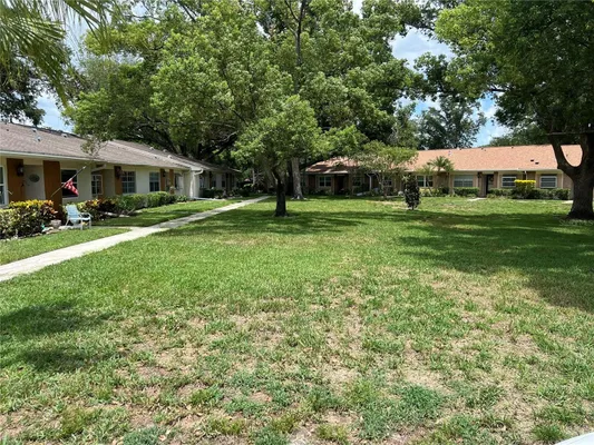 Property Slideshow image 3 of 25 | 2297 lark cir c, Palm Harbor, FL, 34684