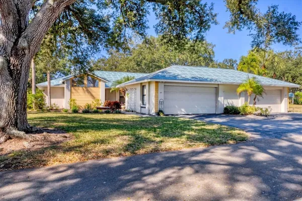 Property Slideshow image 2 of 64 | 217 southampton dr # 286, Venice, FL, 34293