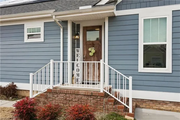 Property Slideshow image 2 of 40 | 3026 clinton ct, Williamsburg, VA, 23188