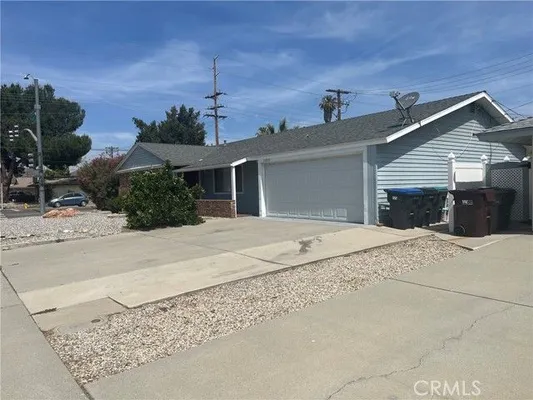 Property Slideshow image 2 of 16 | 26020 ridgemoor rd, Menifee, CA, 92586