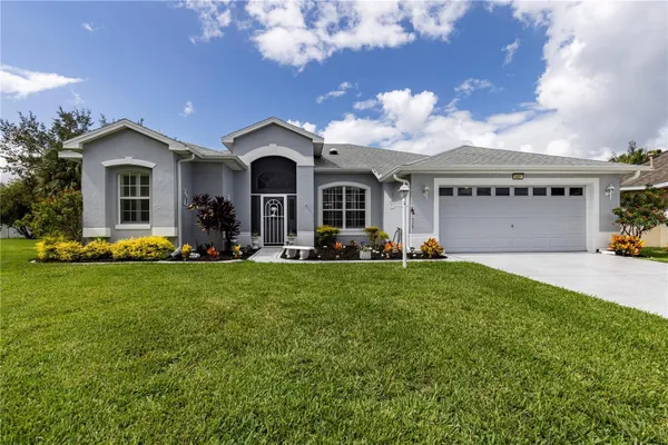 Property Slideshow image 2 of 67 | 5401 water lily ct, Leesburg, FL, 34748