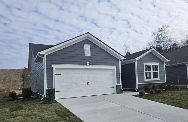 Property Slideshow image 2 of 36 | 360 stonehaus cir, Antioch, TN, 37013