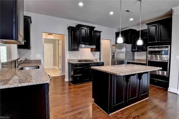 Property Slideshow image 2 of 47 | 4229 wedgewood dr, Williamsburg, VA, 23188