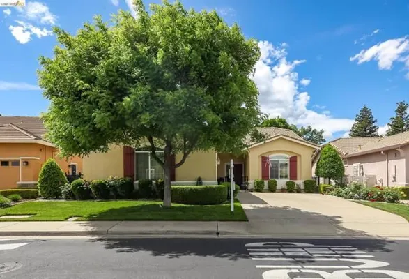 Property Slideshow image 2 of 36 | 485 coronation dr, Brentwood (Cc), CA, 94513