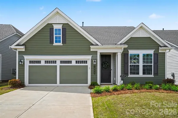 Property Slideshow image 3 of 48 | 10225 superb ln, Charlotte, NC, 28215