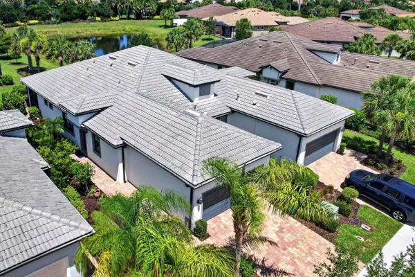 Property Slideshow image 3 of 58 | 12287 myrtle bay ct, Sarasota, FL, 34238
