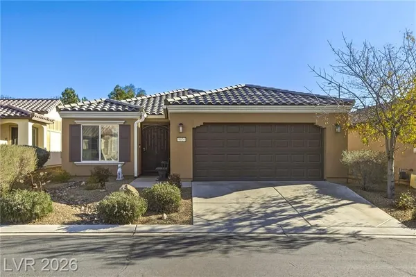 Property Slideshow image 2 of 53 | 5924 radiance park st, North Las Vegas, NV, 89081
