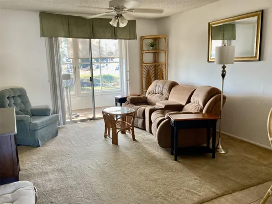 Property Slideshow image 3 of 23 | 304 47th avenue dr 112, Bradenton, FL, 34207