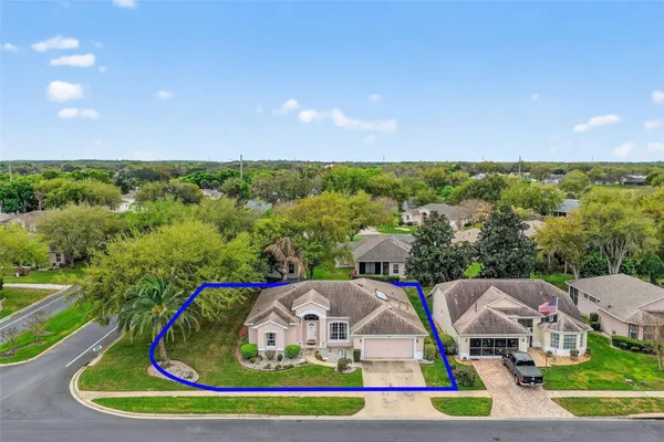 Property Slideshow image 3 of 49 | 5154 aurora dr, Leesburg, FL, 34748