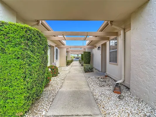 Property Slideshow image 3 of 60 | 11132 pembridge ct 6, Port Richey, FL, 34668