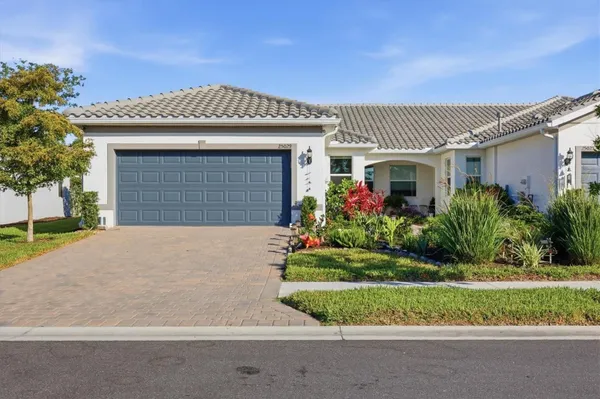 Property Slideshow image 2 of 70 | 25029 pearl lake cir, Englewood, FL, 34223