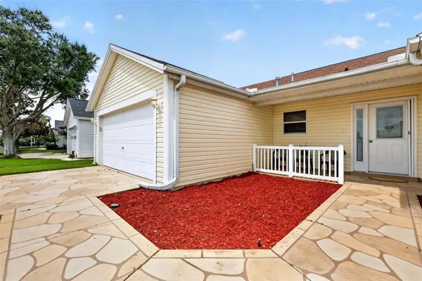 Property Slideshow image 2 of 27 | 1276 weaton ct, The Villages, FL, 32162
