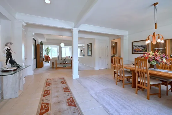 Property Slideshow image 3 of 40 | 572 tuscan vw, Elgin, IL, 60124