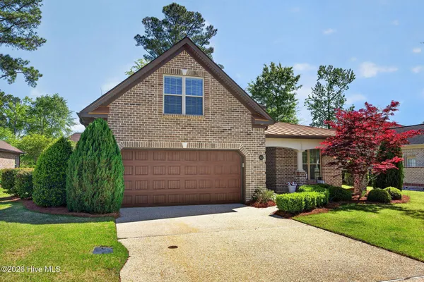 Property Slideshow image 3 of 68 | 3622 rosewood landing dr, Castle Hayne, NC, 28429