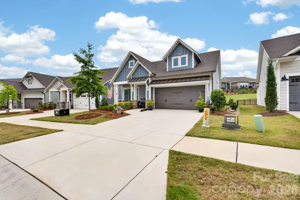 Property Slideshow image 3 of 42 | 1306 encore ln, Waxhaw, NC, 28173