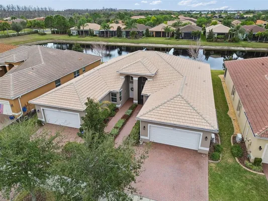 Property Slideshow image 3 of 75 | 4834 marble springs cir, Wimauma, FL, 33598