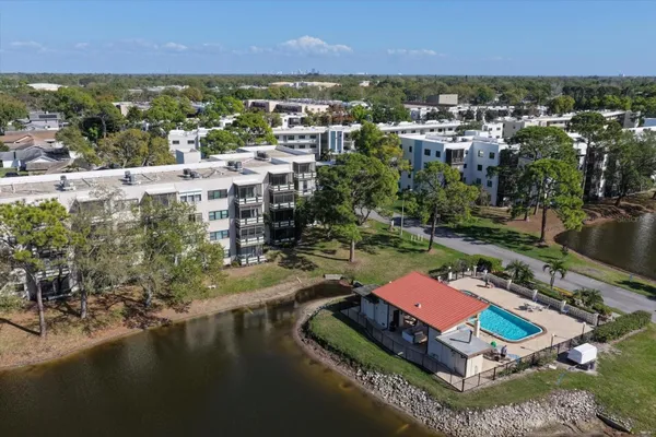 Property Slideshow image 2 of 37 | 6080 80 st 102, St Petersburg, FL, 33709