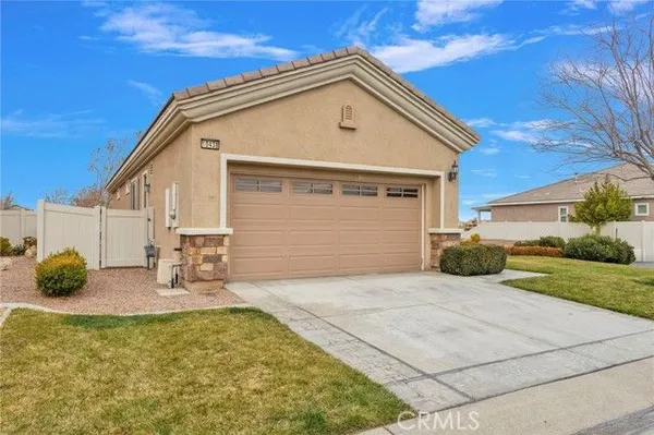 Property Slideshow image 2 of 52 | 10438 lakeshore dr, Apple Valley, CA, 92308