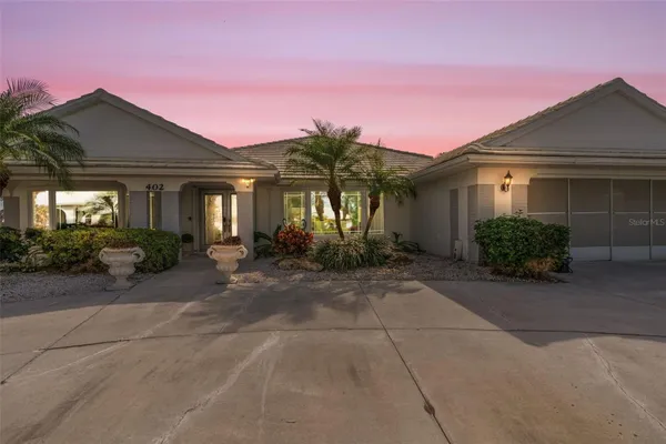 Property Slideshow image 2 of 52 | 402 devonshire ln, Venice, FL, 34293