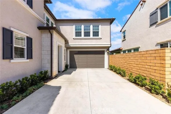 Property Slideshow image 2 of 39 | 585 patten ave, Placentia, CA, 92870