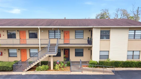 Property Slideshow image 2 of 23 | 5925 terrace park dr 210, St Petersburg, FL, 33709