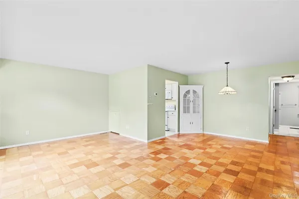 Property Slideshow image 3 of 24 | 2 hampton ct a, Yorktown Heights, NY, 10598