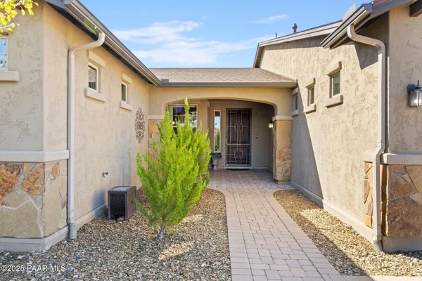 Property Slideshow image 3 of 57 | 8293 n zephyr cir, Prescott Valley, AZ, 86315