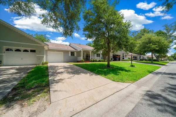 Property Slideshow image 2 of 80 | 8715 sw 97th st e, Ocala, FL, 34481